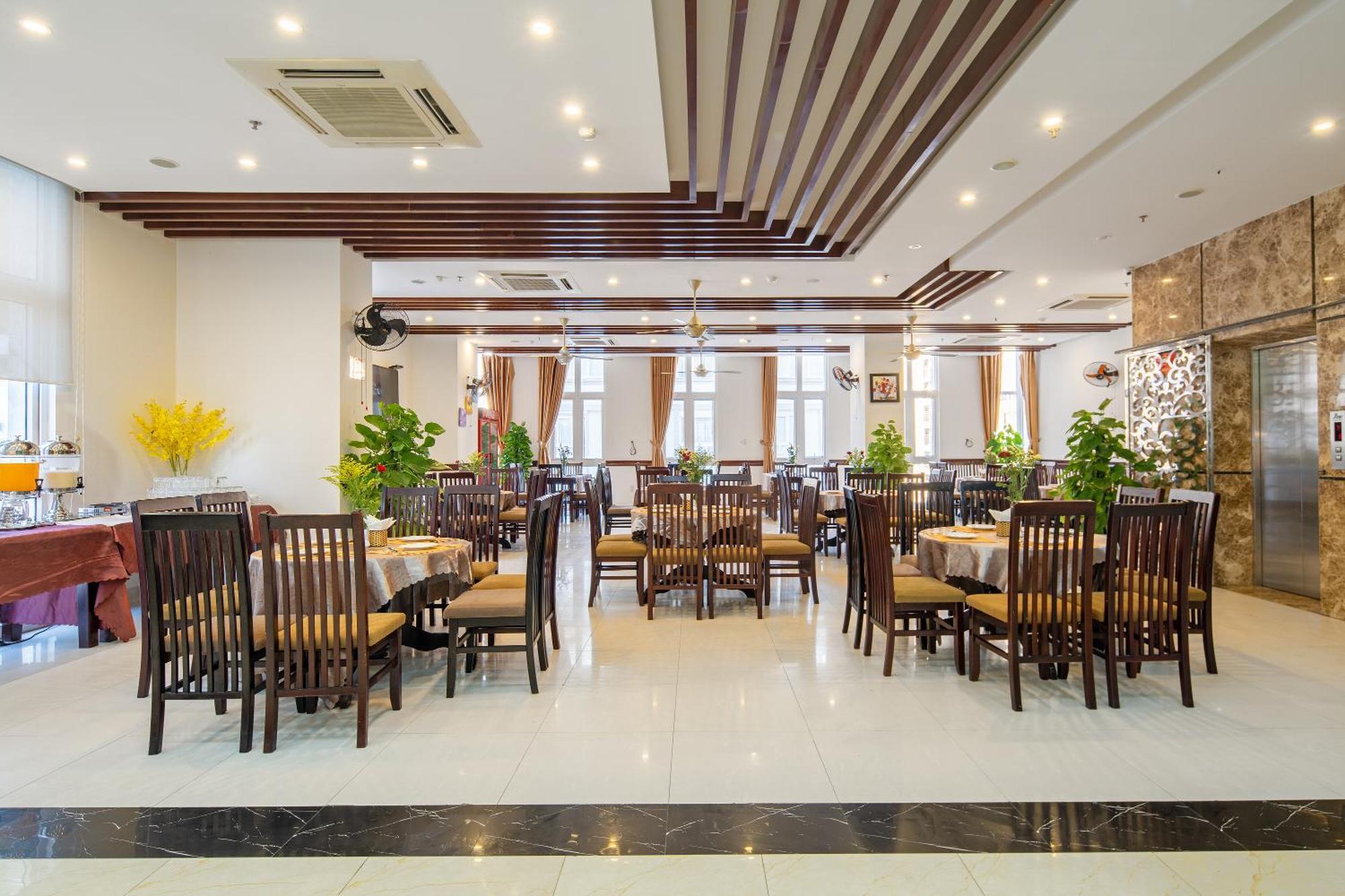 Tay Bac Hotel Da Nang Exterior foto