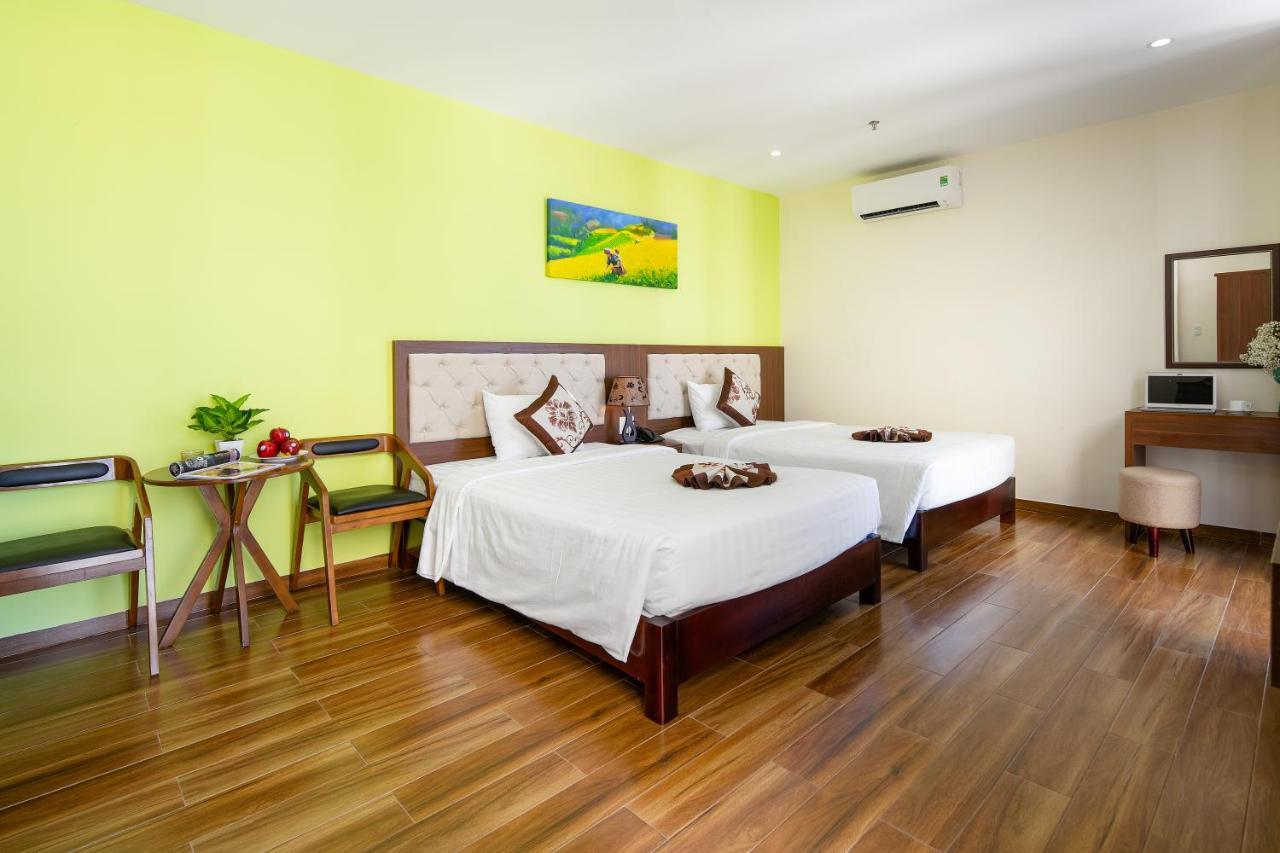 Tay Bac Hotel Da Nang Exterior foto